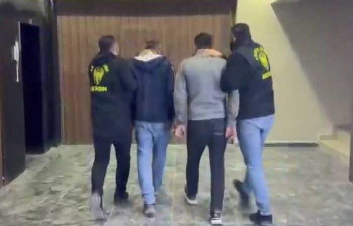 Mersinde Su emberi Darald: 120 Hkml Pe Pee Yakaland