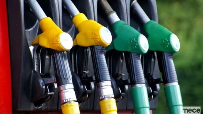 Akaryakt Fiyatlar Rekor Kryor: Motorin Ve Benzine Zam