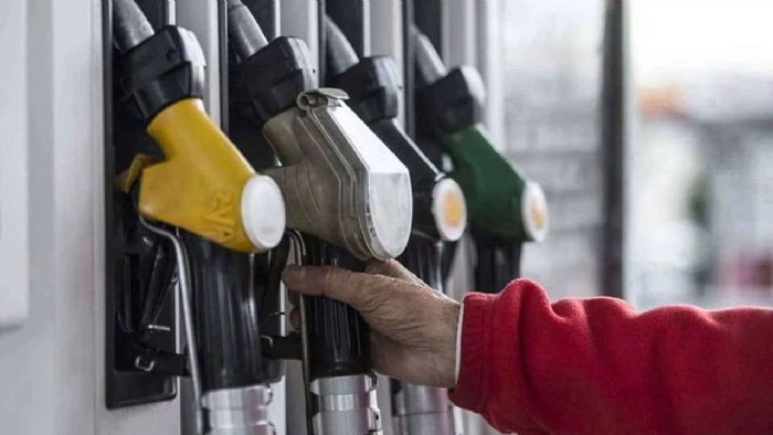 Motorine Zam Geliyor: Akaryaktta Yeni Fiyatlar Yolda