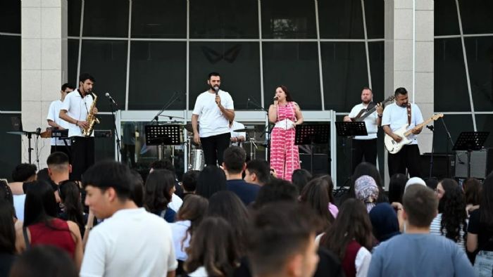 Mersin’de rencilere YKS ncesi Moral Etkinlii