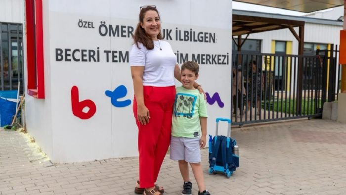 Veliler ok Memnun: ocuumuz Deiti, Geliti, Glendi!